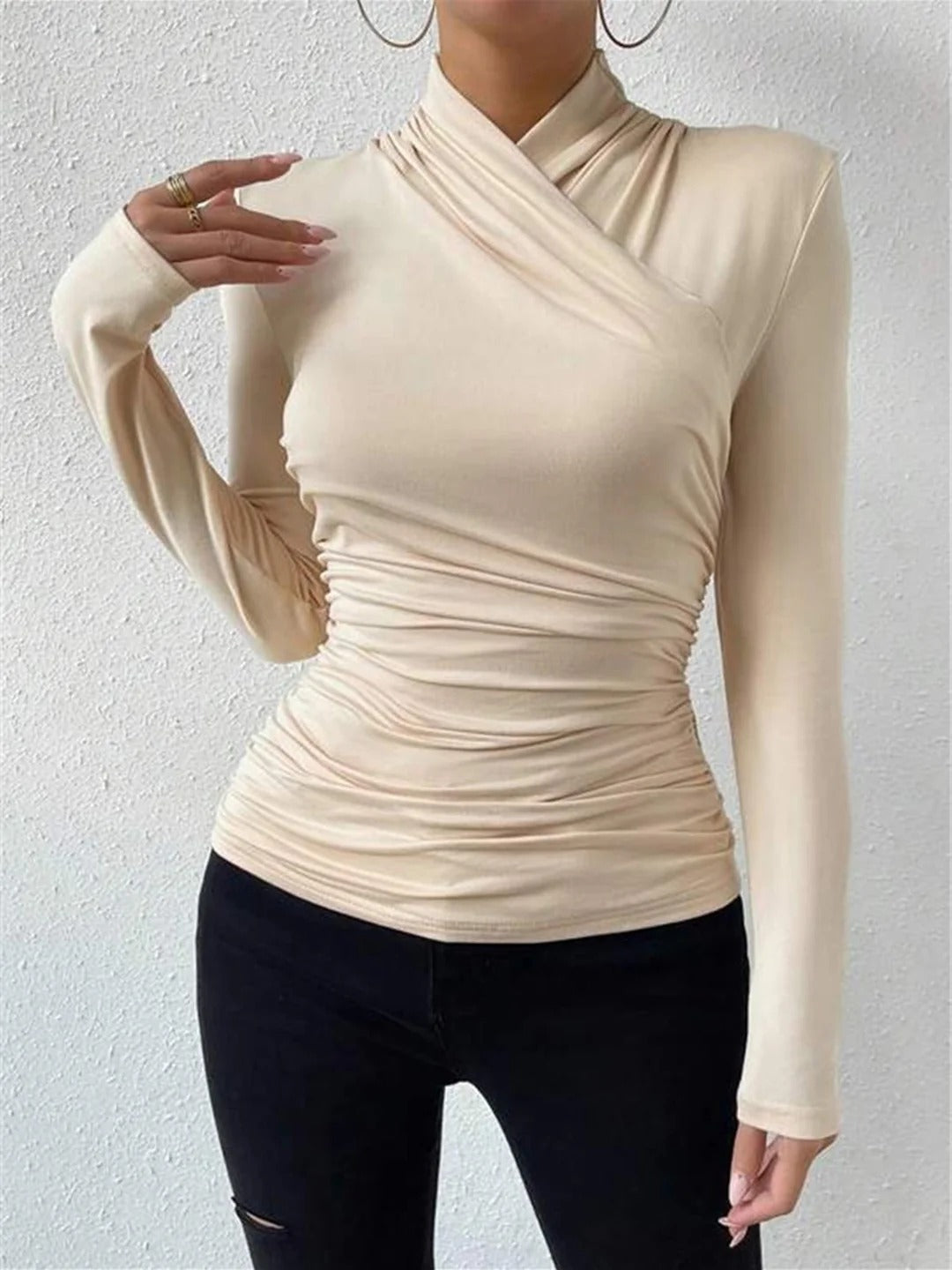Camiseta Elegance de Cuello Cruzado con Fruncido