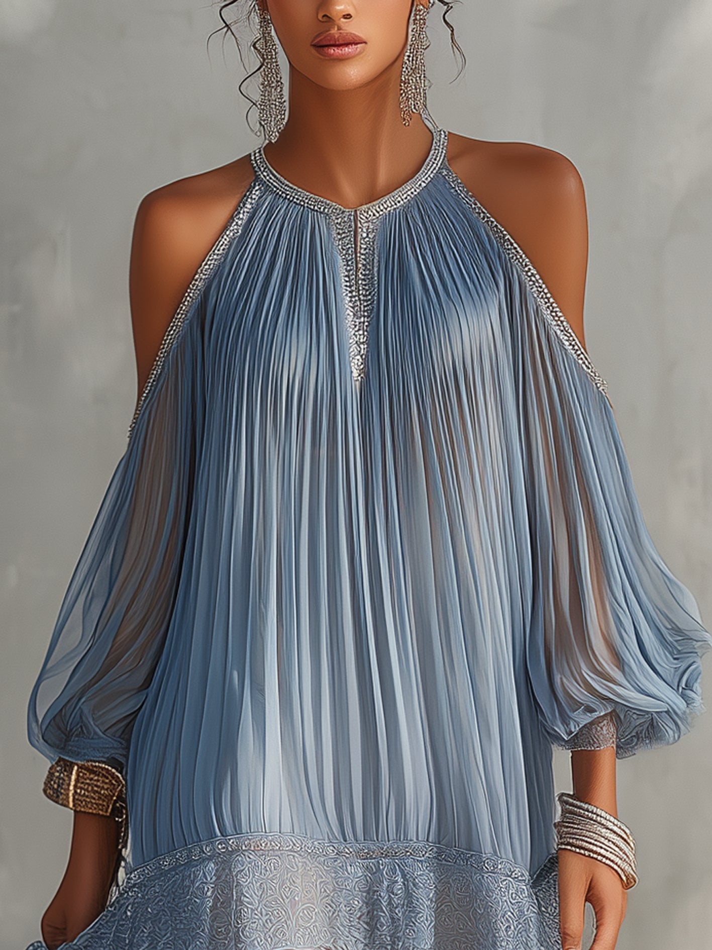 Vestido mini fruncido azul con hombros al aire y bajo de encaje