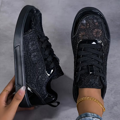 Encaje | Zapatillas con encaje floral