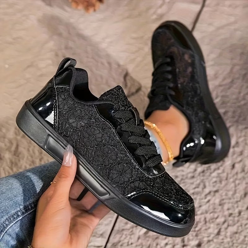 Encaje | Zapatillas con encaje floral