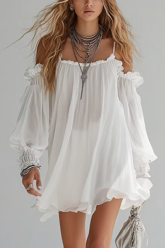 Vestido mini vaporoso de estilo bohemio con hombros al aire