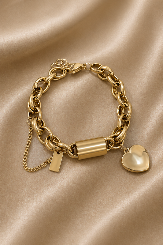 Pulsera gruesa de oro con forma de corazón