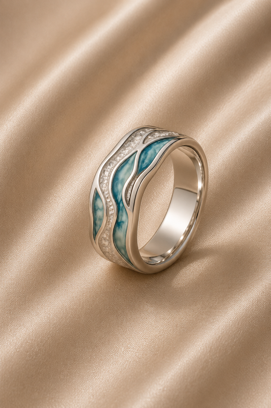 Anillo de plata con diseño de olas turquesas