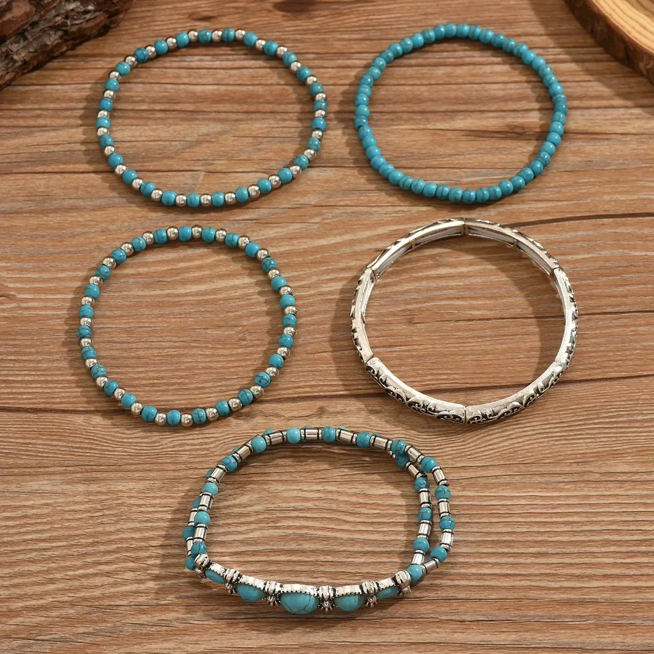 Conjunto de pulseras bohemias con cuentas turquesas