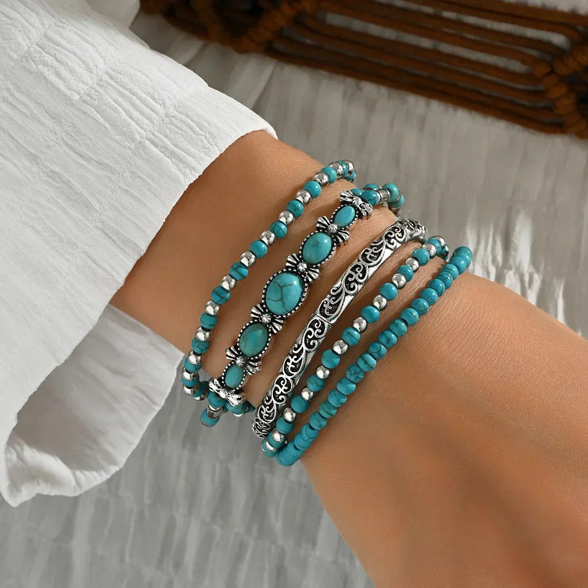 Conjunto de pulseras bohemias con cuentas turquesas