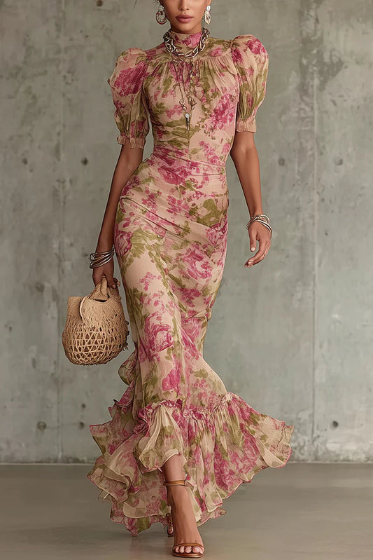 Vestido largo con estampado de rosas vintage y mangas abullonadas.
