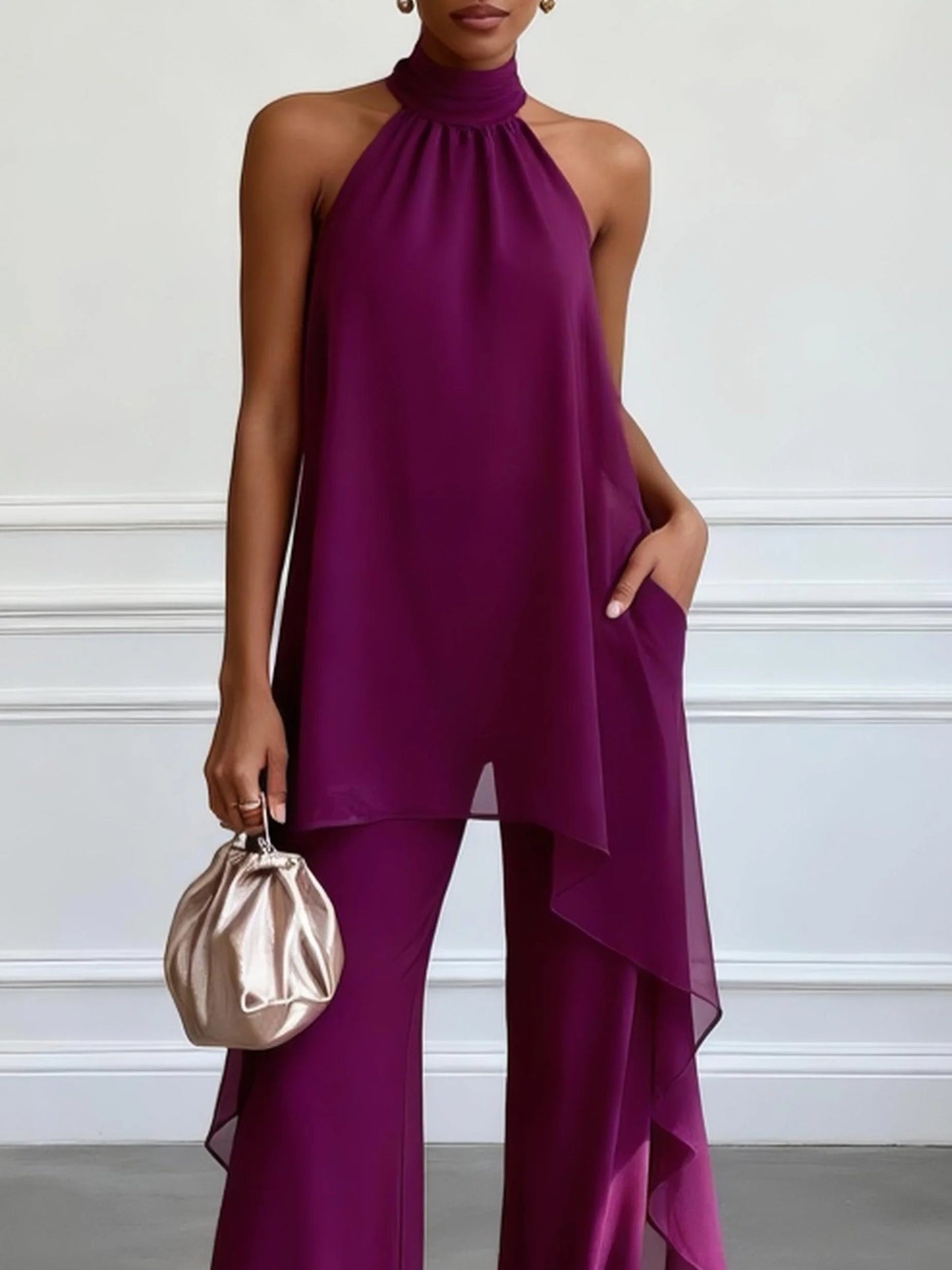 Conjunto de top sin mangas y pantalón morado