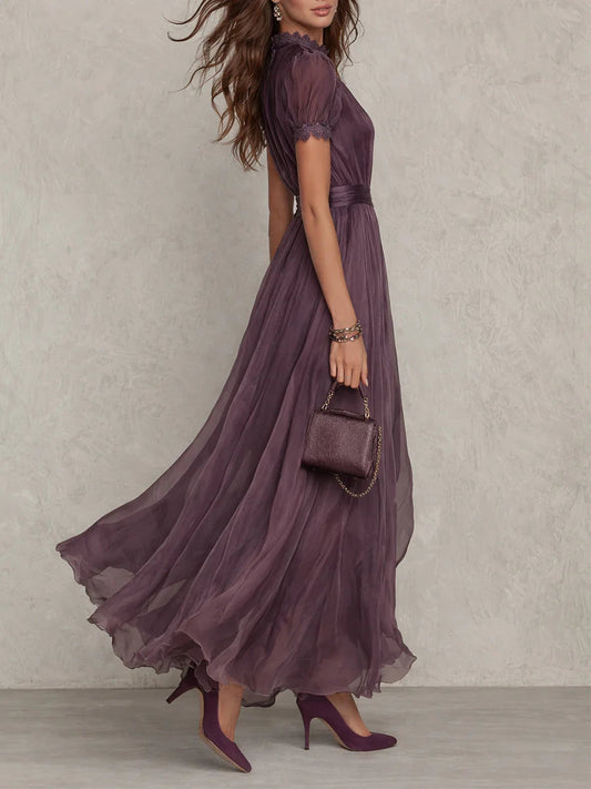 Vestido largo de gasa morado con escote en V