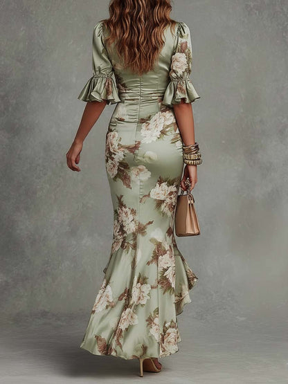 Vestido largo asimétrico de satén con estampado floral verde