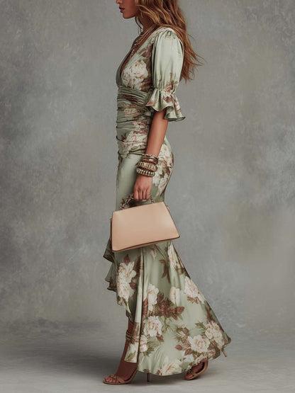 Vestido largo asimétrico de satén con estampado floral verde