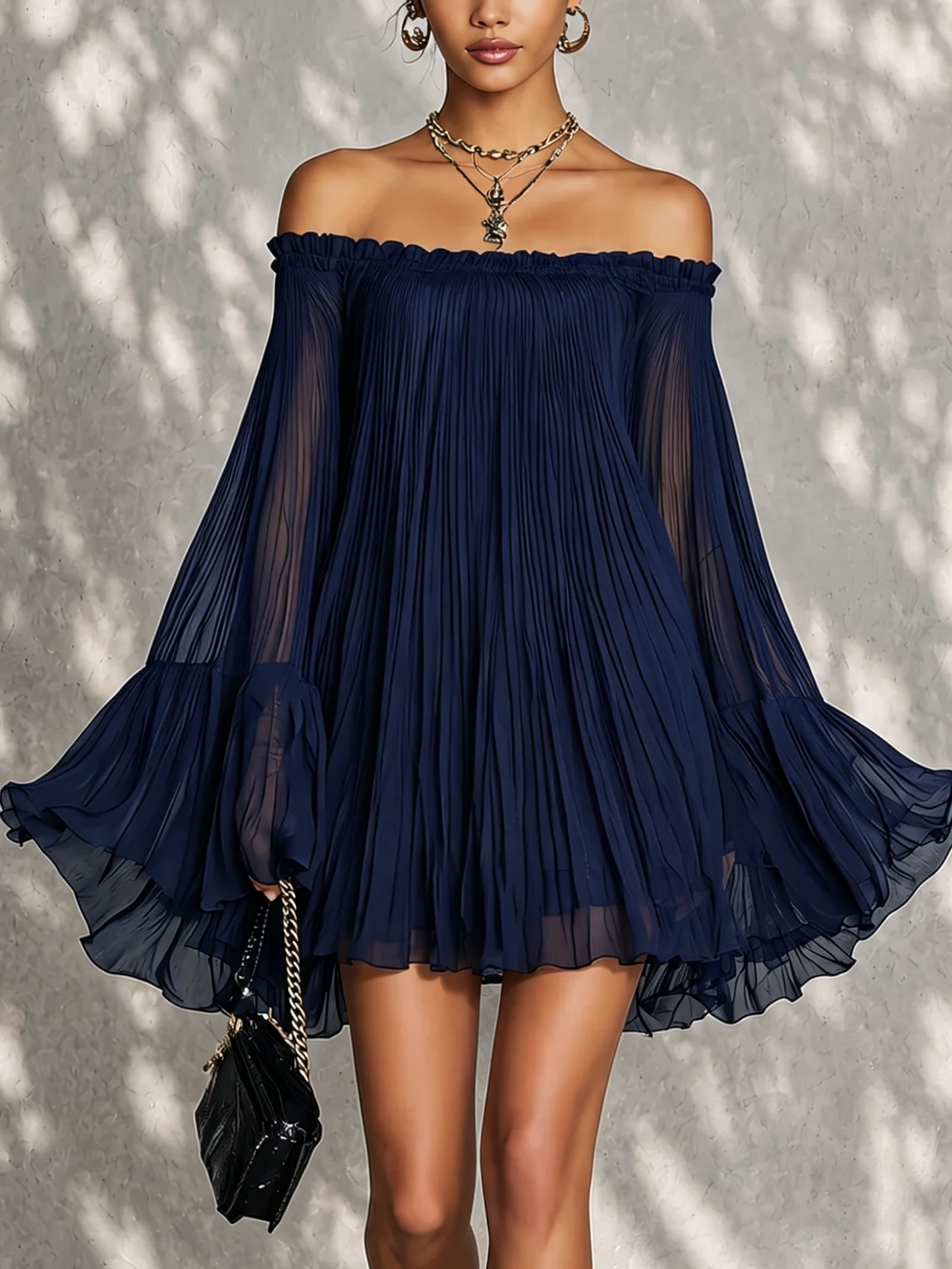 Vestido mini con mangas acampanadas y volantes