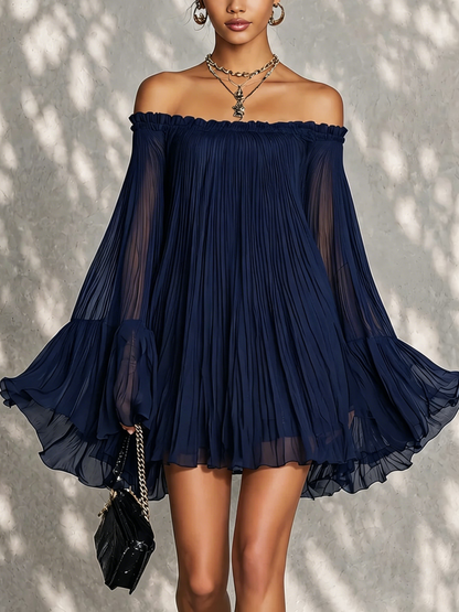 Vestido mini con mangas acampanadas y volantes