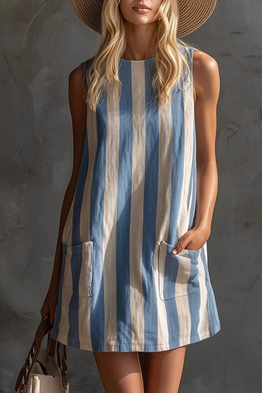 Vestido mini sin mangas a rayas con cuello redondo