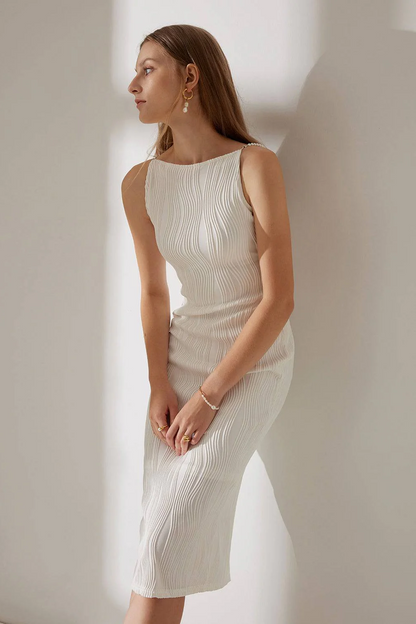 Vestido Élia Pearl Wave – Elegancia Texturizada