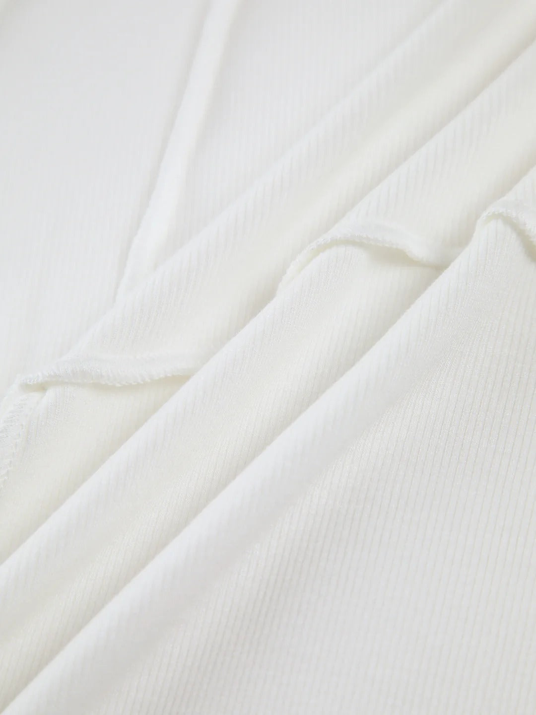 Camiseta Canalé de Manga Larga | Elegante, Ajustada y Cómoda