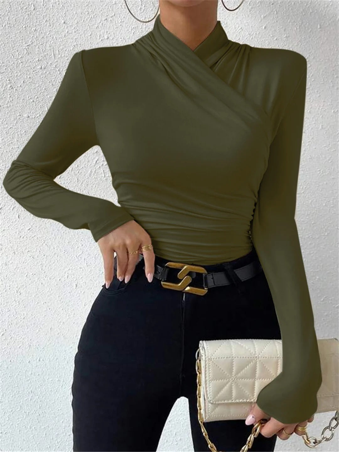 Camiseta Elegance de Cuello Cruzado con Fruncido