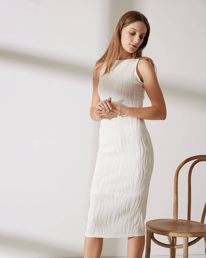Vestido Élia Pearl Wave – Elegancia Texturizada