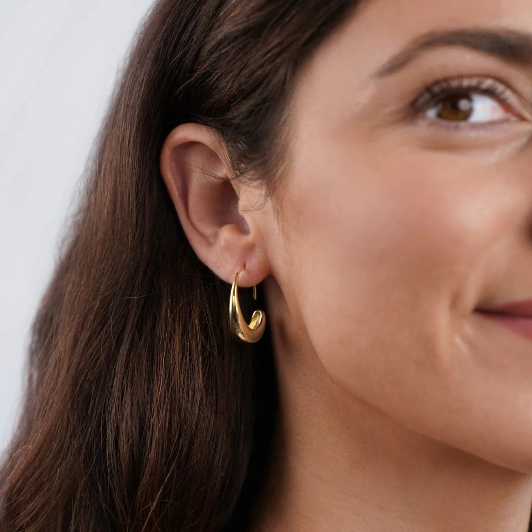 Pendientes Aura – Aros Dorados Minimalistas
