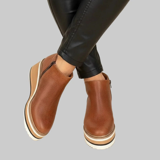 Merle | Botines de cuña con cremallera
